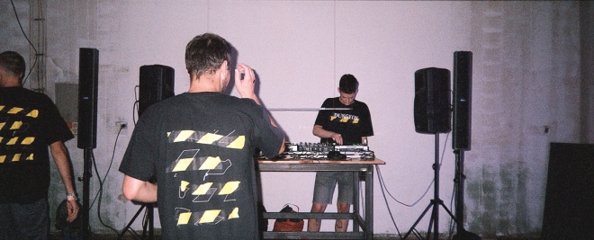 12 AVB MEETS DUNGEON, Metro